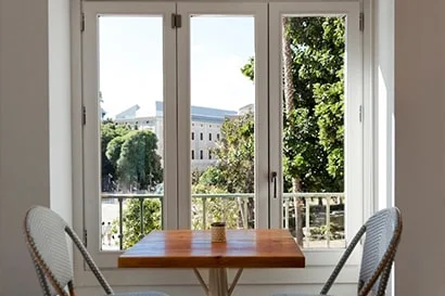 PVC-, Aluminium- und Holzfenster PVC-, Aluminium- und Holzfenster